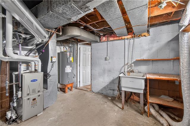 2747 Lincoln Way NW, Massillon, OH 44647
