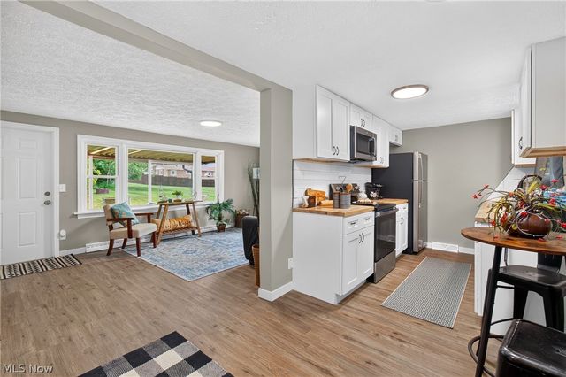2747 Lincoln Way NW, Massillon, OH 44647