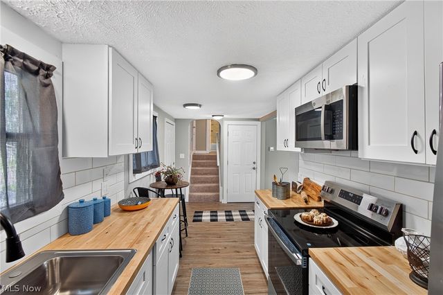 2747 Lincoln Way NW, Massillon, OH 44647