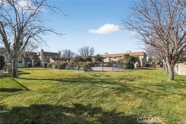 433 W Avenue J5 13, Lancaster, CA 93534