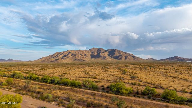 2454 E STACEY Road, Gilbert, AZ 85298