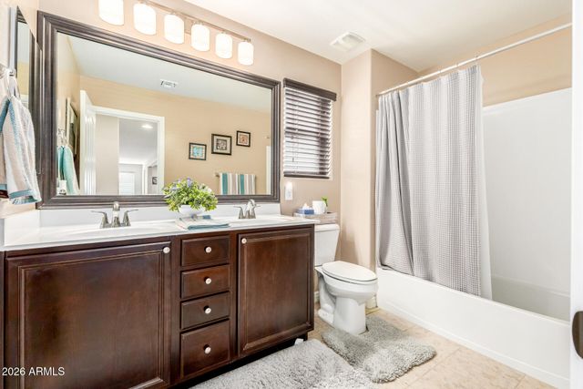 2454 E STACEY Road, Gilbert, AZ 85298