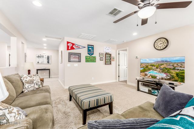 2454 E STACEY Road, Gilbert, AZ 85298