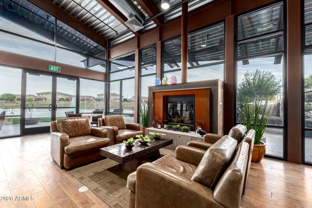 2454 E STACEY Road, Gilbert, AZ 85298