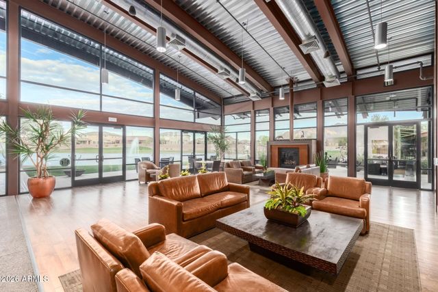 2454 E STACEY Road, Gilbert, AZ 85298