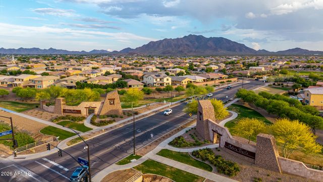 2454 E STACEY Road, Gilbert, AZ 85298