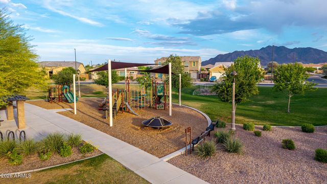 2454 E STACEY Road, Gilbert, AZ 85298