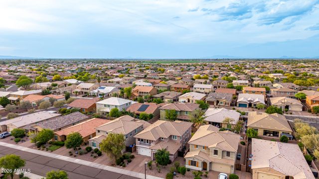 2454 E STACEY Road, Gilbert, AZ 85298