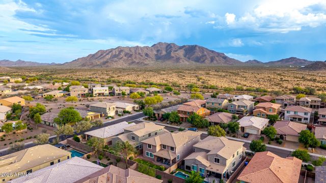 2454 E STACEY Road, Gilbert, AZ 85298