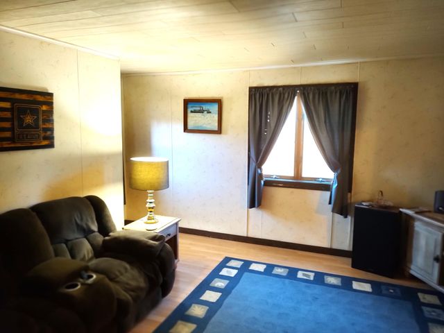 14325 Paradise Lake Road, Levering, MI 49755
