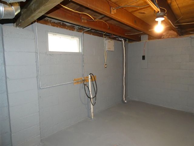 1330 Bishop Avenue, Benton Harbor, MI 49022