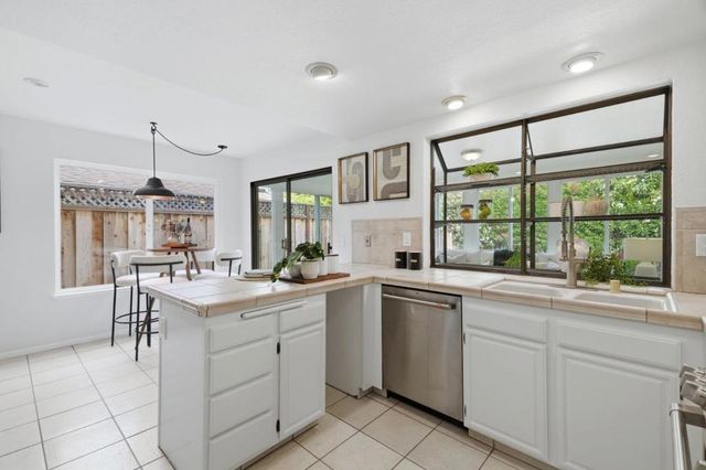 1210 Spruance, San Jose, CA 95128