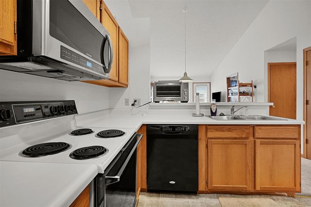 5514 Ivy Drive, Stevensville, MI 49127