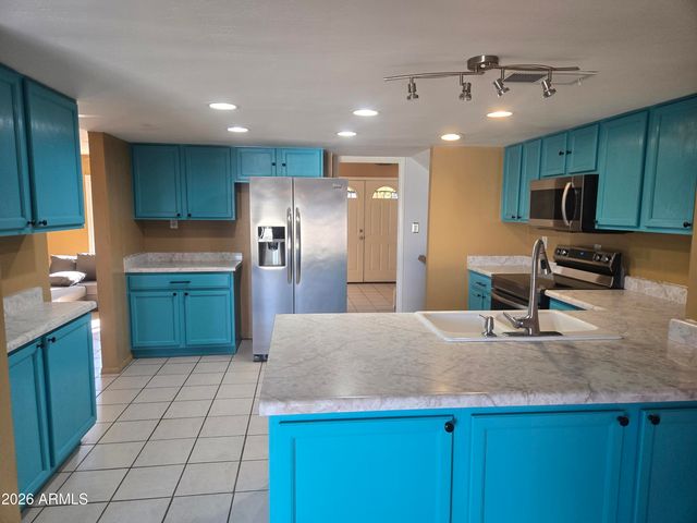 3816 S DORSEY Lane, Tempe, AZ 85282