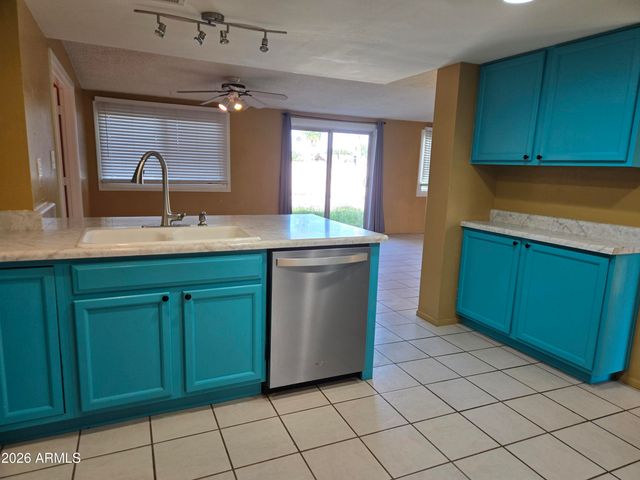 3816 S DORSEY Lane, Tempe, AZ 85282