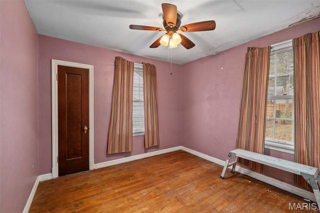 2418 Petrova Avenue, Jennings, MO 63136