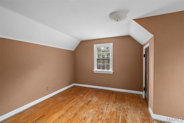 2418 Petrova Avenue, Jennings, MO 63136