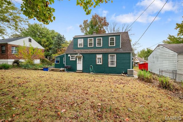 2418 Petrova Avenue, Jennings, MO 63136