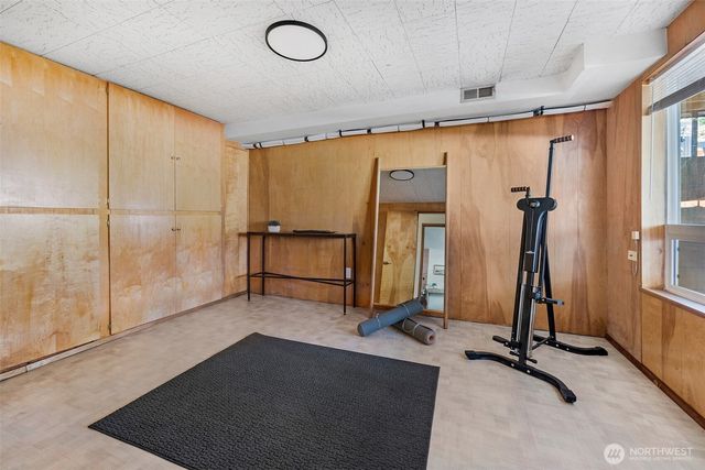 12521 2nd Avenue NE, Seattle, WA 98125