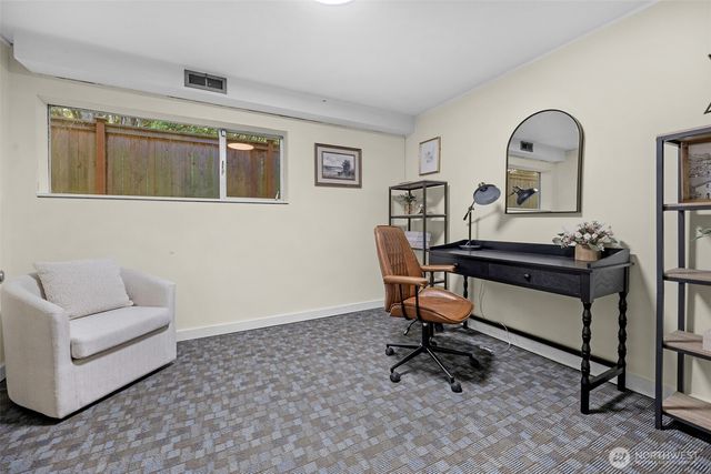 12521 2nd Avenue NE, Seattle, WA 98125