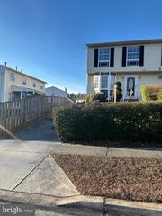 970 CENTRAL HILLS LN, Hyattsville, MD 20785