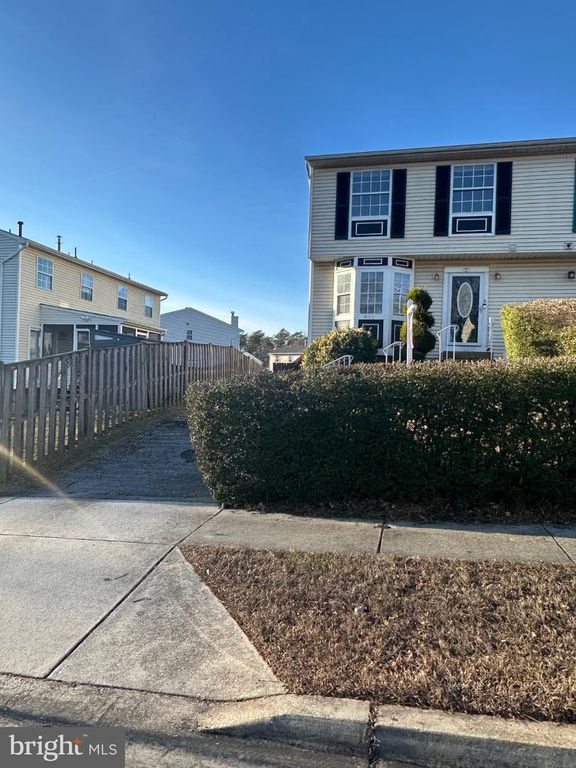 970 CENTRAL HILLS LN, Hyattsville, MD 20785