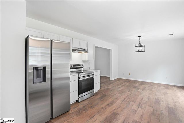 207 Two Gait Lane, Simpsonville, SC 29680