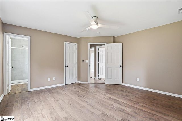 207 Two Gait Lane, Simpsonville, SC 29680