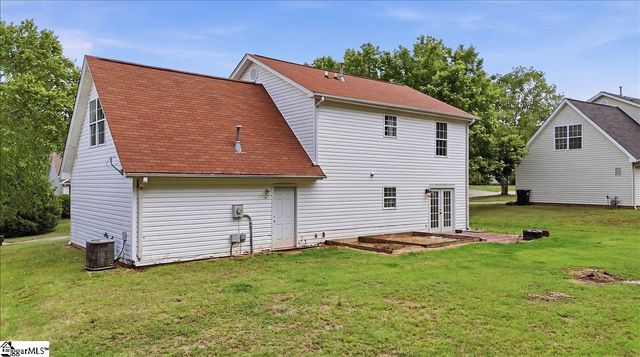 207 Two Gait Lane, Simpsonville, SC 29680
