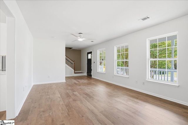 207 Two Gait Lane, Simpsonville, SC 29680