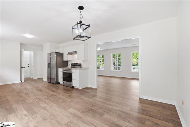 207 Two Gait Lane, Simpsonville, SC 29680