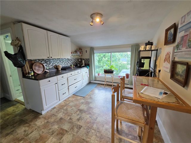 422 East Avenue, Pawtucket, RI 02860
