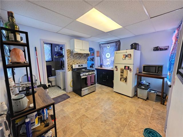 422 East Avenue, Pawtucket, RI 02860