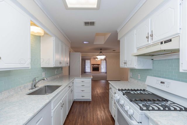 3406 GLADSTONE Lane, Amarillo, TX 79121