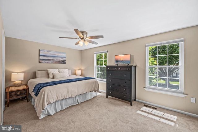 3157 BENTON SQUARE DR, Olney, MD 20832