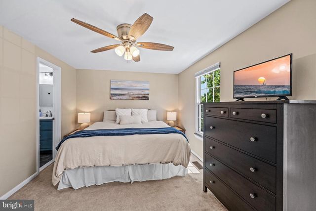 3157 BENTON SQUARE DR, Olney, MD 20832
