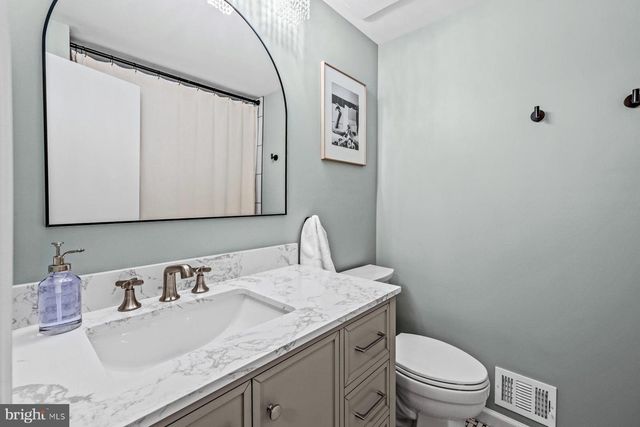 3157 BENTON SQUARE DR, Olney, MD 20832