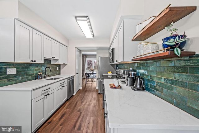 3157 BENTON SQUARE DR, Olney, MD 20832