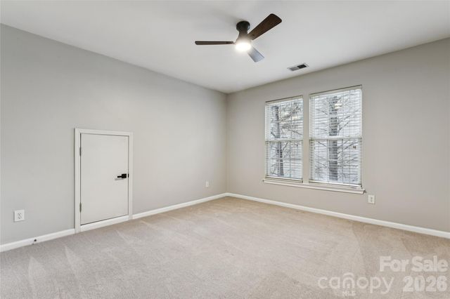 11627 Knightsdale Drive, Charlotte, NC 28277