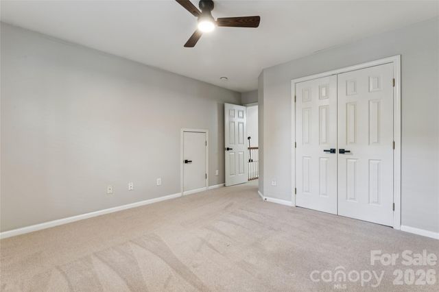 11627 Knightsdale Drive, Charlotte, NC 28277