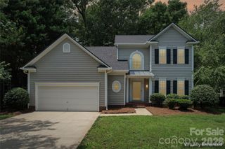 11627 Knightsdale Drive, Charlotte, NC 28277
