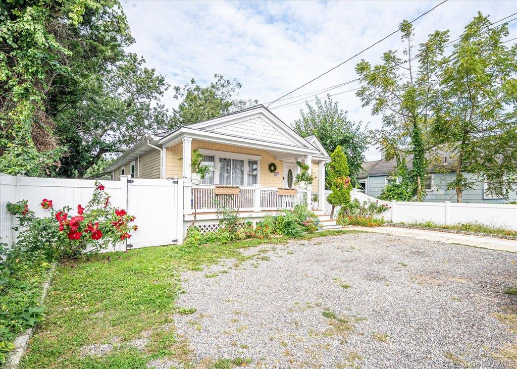 1364 5th Avenue, Bay Shore, NY 11706 — photo 3