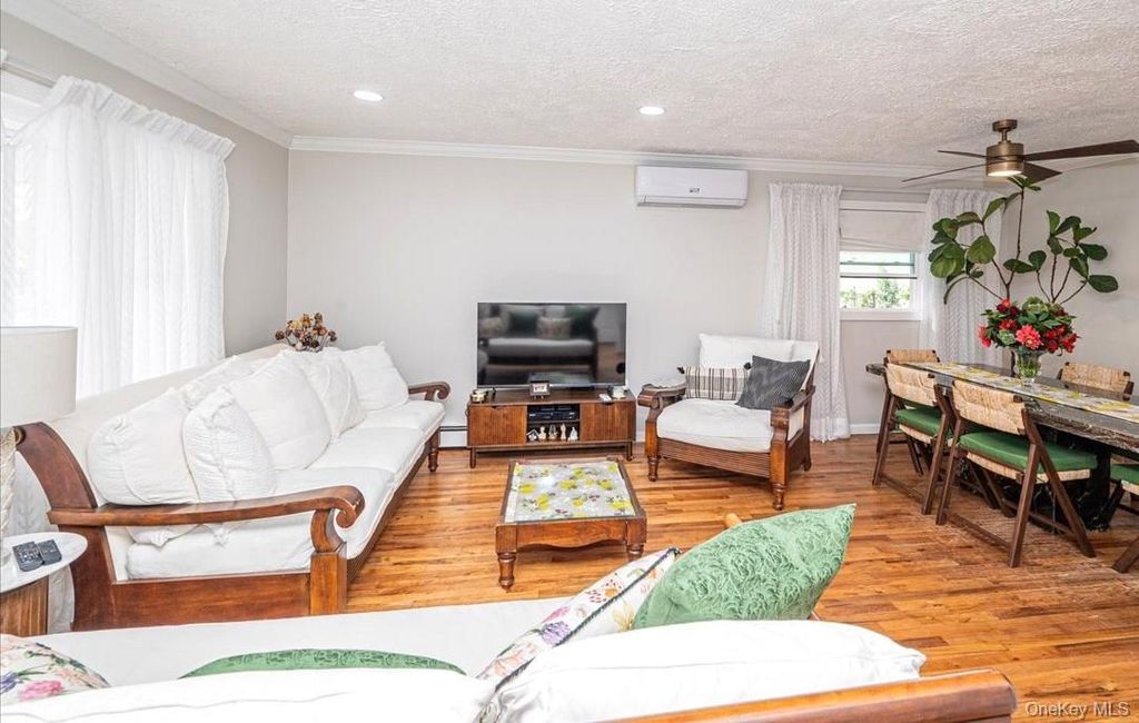 1364 5th Avenue, Bay Shore, NY 11706 — photo 5