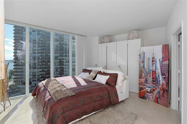 601 NE 36th St 712, Miami, FL 33137