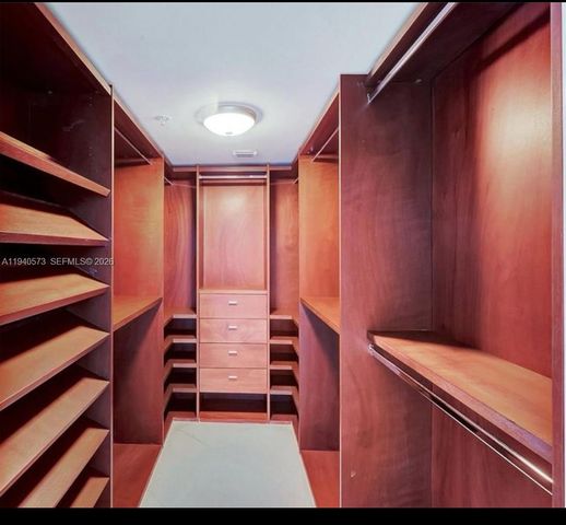 601 NE 36th St 712, Miami, FL 33137