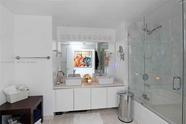 601 NE 36th St 712, Miami, FL 33137