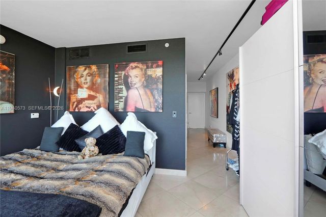 601 NE 36th St 712, Miami, FL 33137