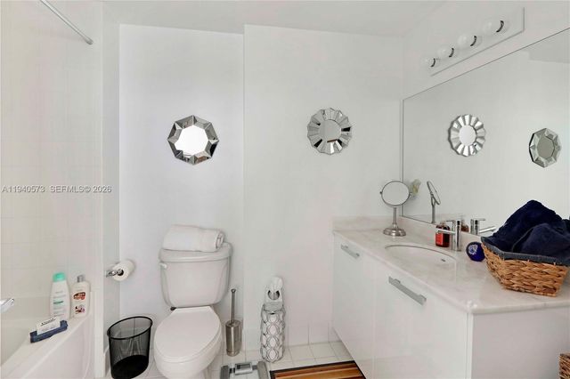 601 NE 36th St 712, Miami, FL 33137