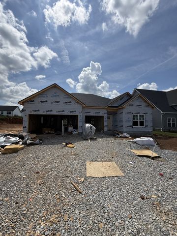 626 Woodrush Dr, Clarksville, TN 37040