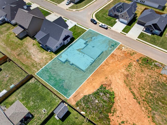 626 Woodrush Dr, Clarksville, TN 37040